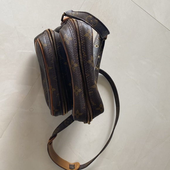 LV Vintage Amazon Handbag - Picture 12 of 12